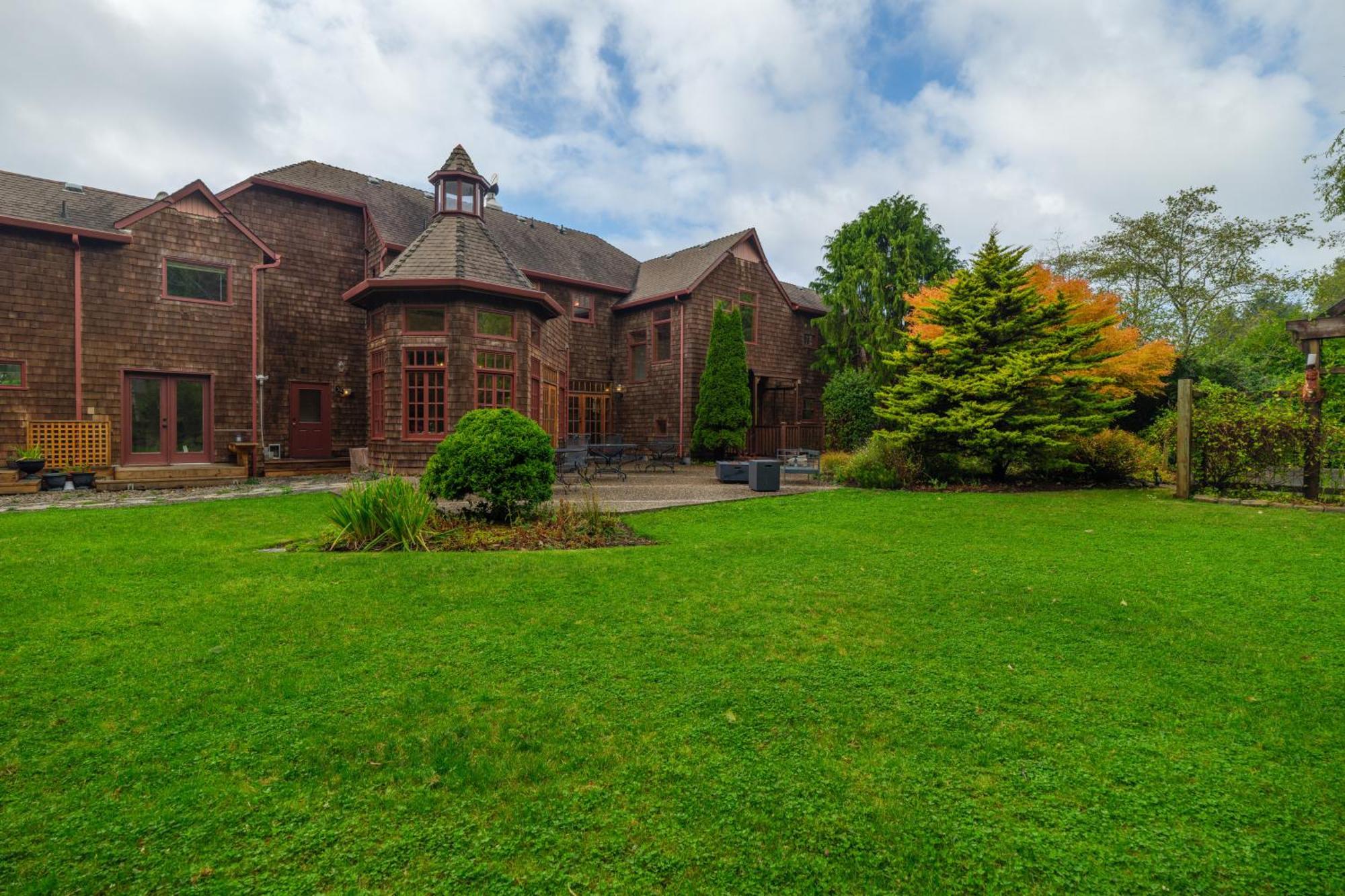 And Retreat Bed & Breakfast Arch Cape