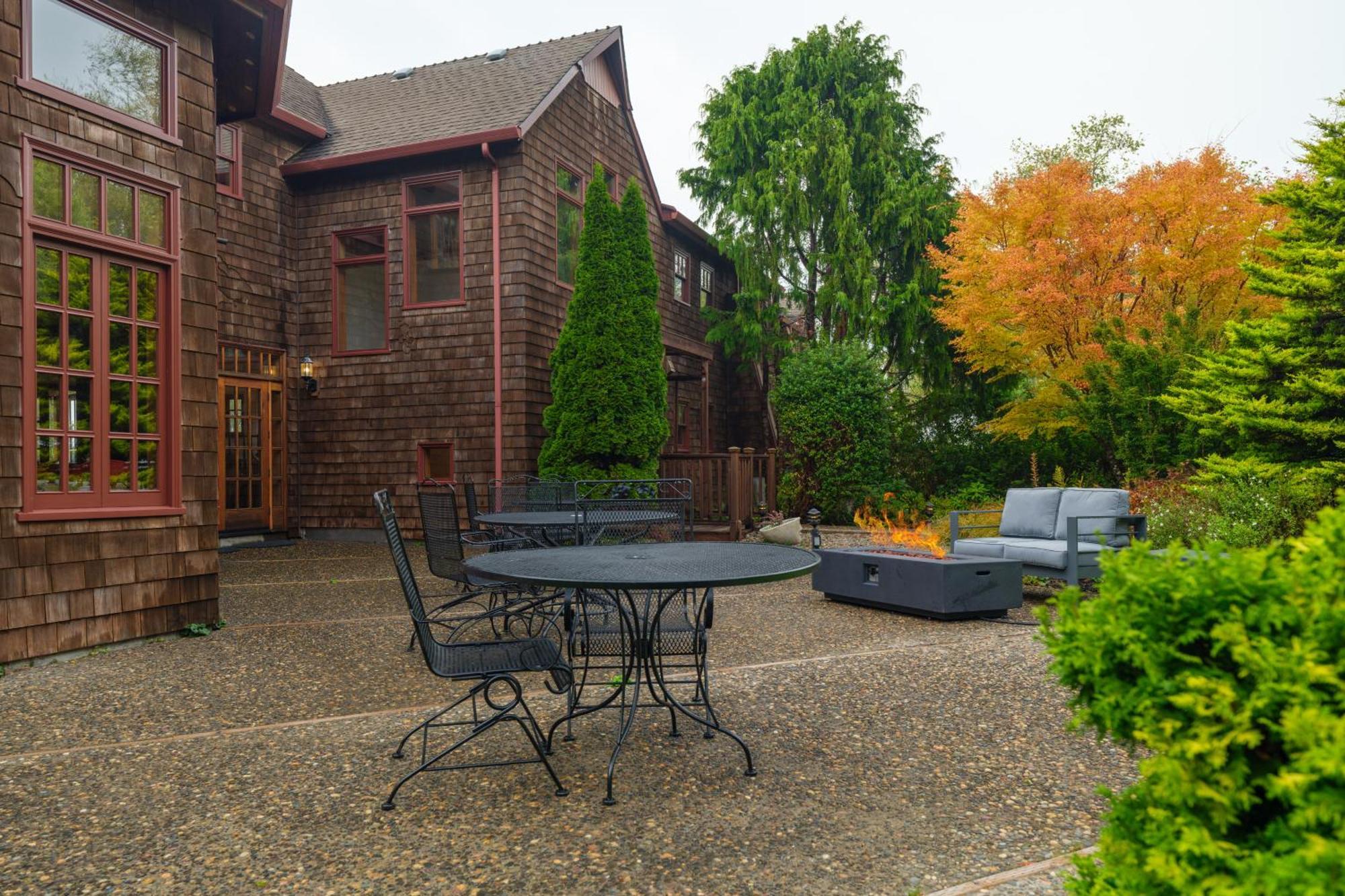 Bed & Breakfast And Retreat Arch Cape