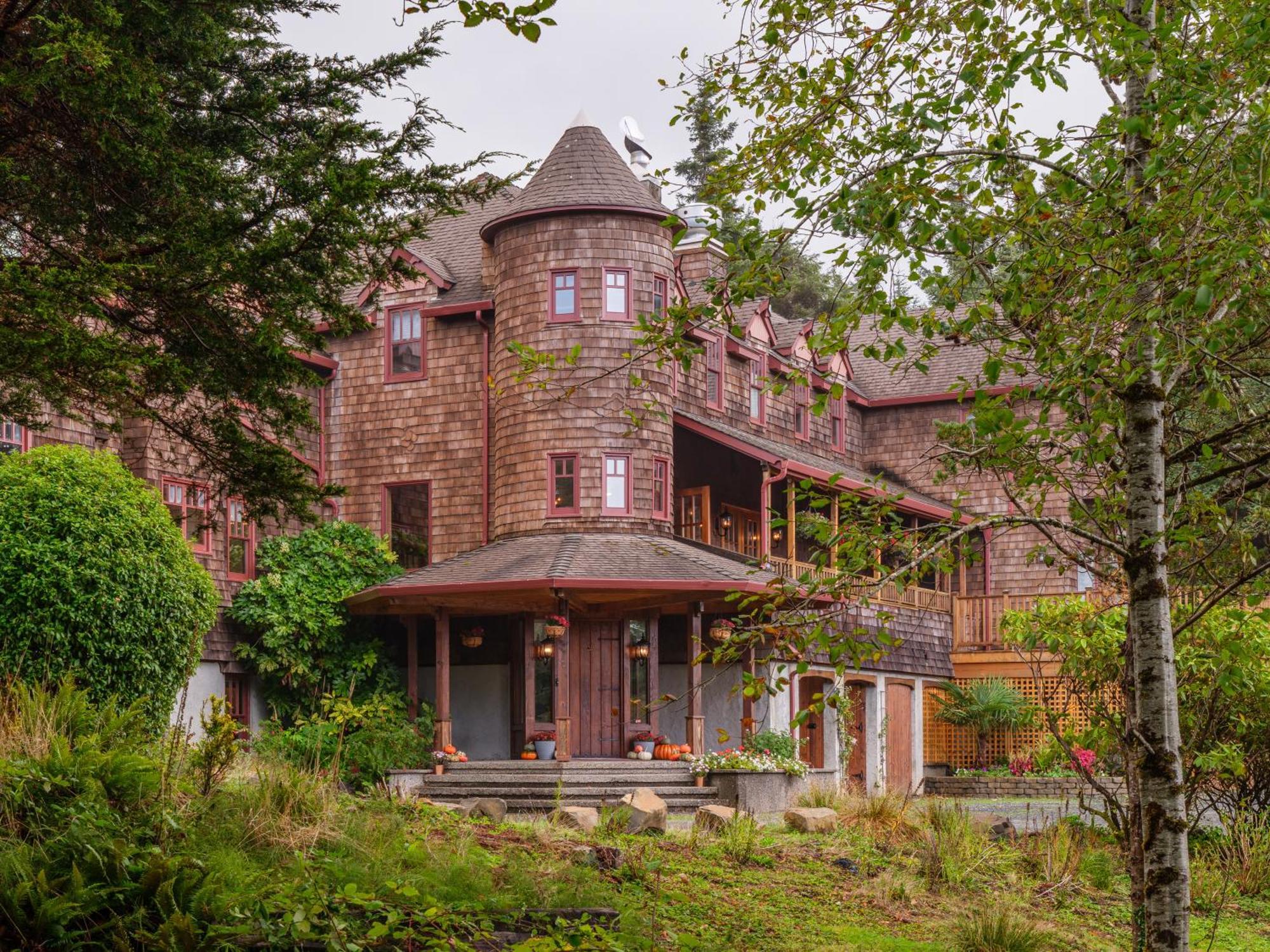 And Retreat Bed & Breakfast Arch Cape