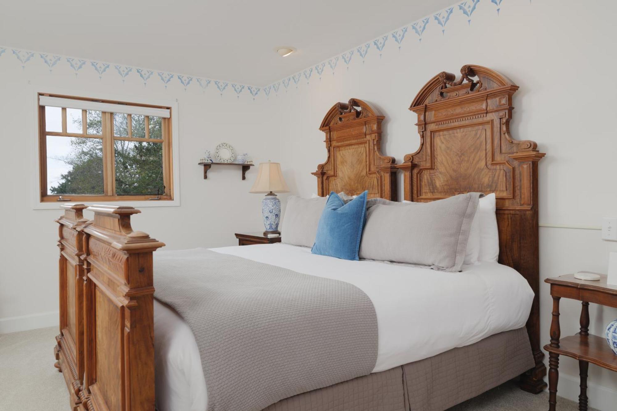 And Retreat Bed & Breakfast Arch Cape